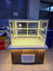 Pasta Teşhir Dolabı Düz Camlı - Beyaz Ceviz Model