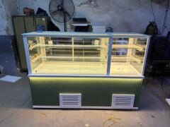 Pasta & İçecek Dolabı - Beyaz Yeşil Model