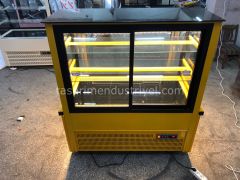 Pasta Dolabı Bombe Camlı - Sarı Model